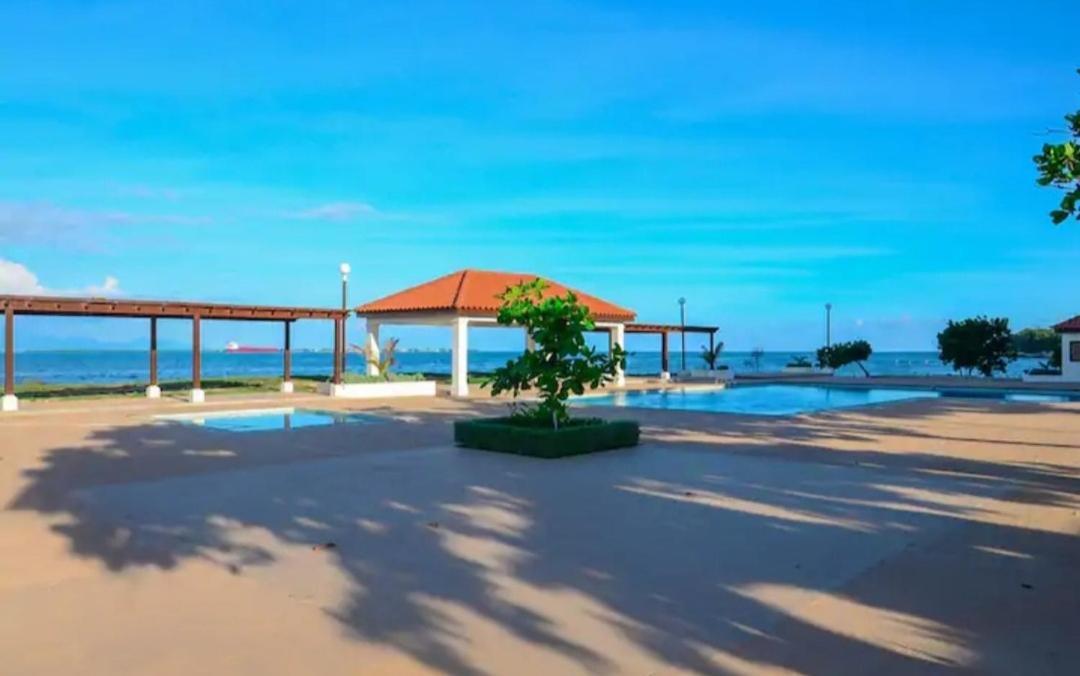 פורטמור Impeccable 2-Br Apartment-Ornella Villa At Bayfront Villa מראה חיצוני תמונה